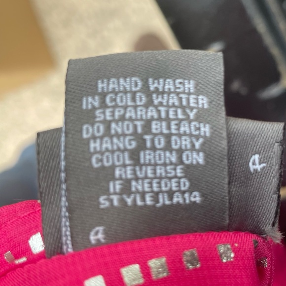 Hot pink Dots pink and silver button down top / S / Excellent condition - Picture 13 of 13